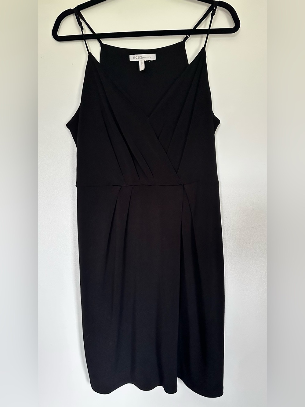 BCBGeneration Black Sleeveless Wrap-Front Midi Dress
